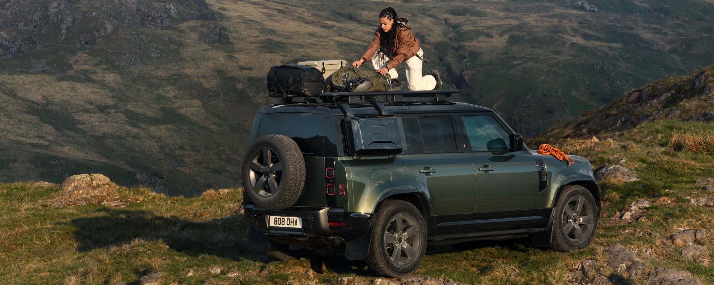 BLACK FRIDAY. -20%* НА АКСЕСУАРИ ТА БРЕНДОВАНУ ПРОДУКЦІЮ